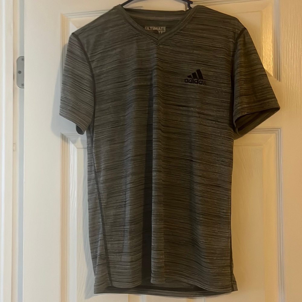 Mens adidas small dry fit like new